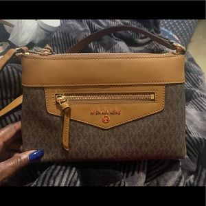 Michael Kors cross body